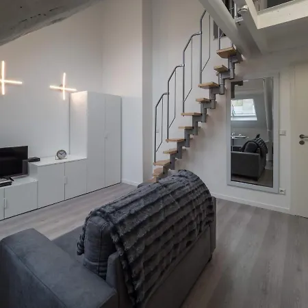 Apartment Executive- Studio-loft Center *